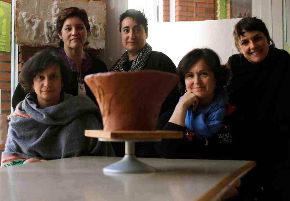 Reme Remedios, Rosa Elena Caroza, Bea Romarty, Carolina Pérez, Saleta Barreiro en Aula taller de arte Bea Romarty, 2015.